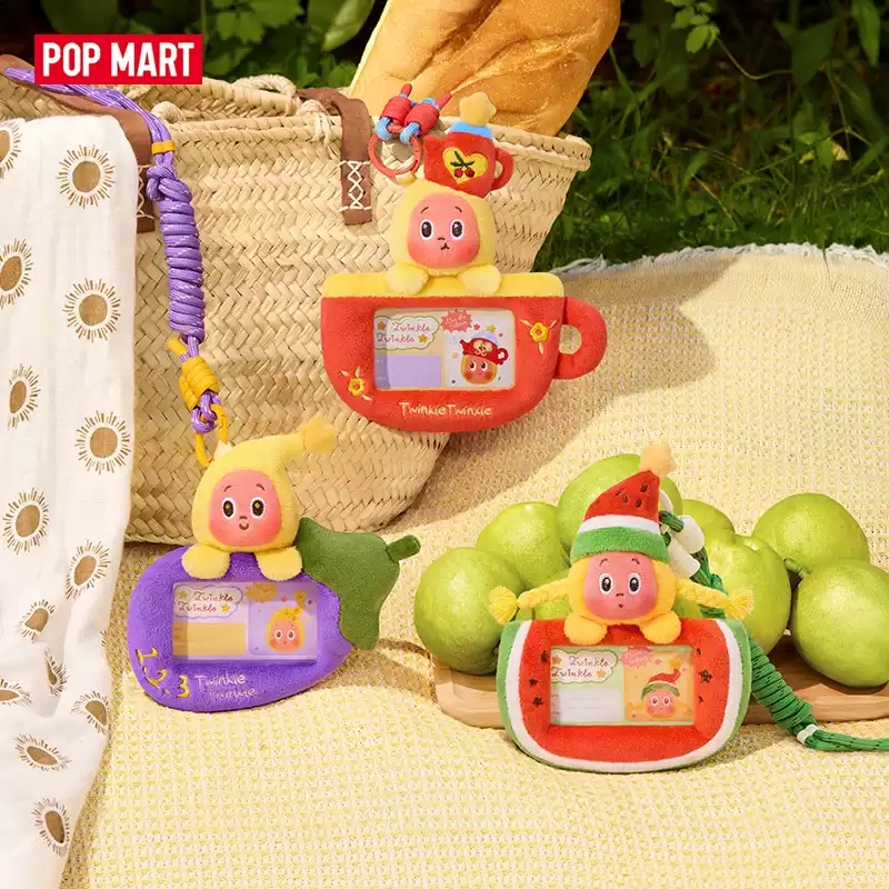 POP MART Twinkle Twinkle Live  – обзор и цена Action Figure Stand